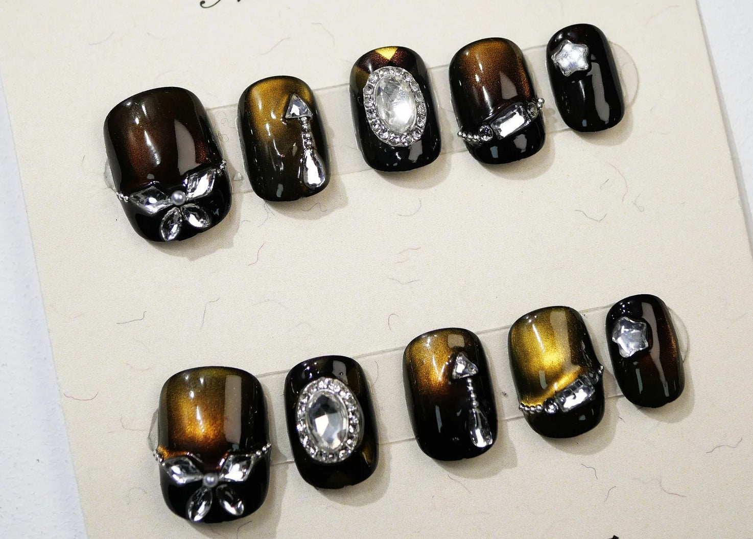 Velvet Venom Handmade Press-On Nails | Removable, Reusable